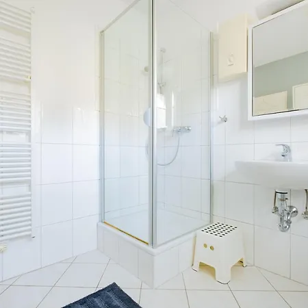 Grosszuegiges Penthouse Am Arrenberg Apartment