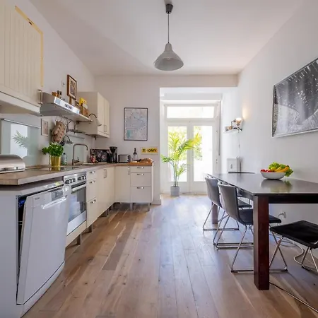 Grosszuegiges Penthouse Am Arrenberg * Wuppertal