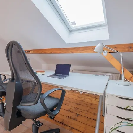 アパート Cruwzo- Grosszuegiges Penthouse Am Arrenberg ヴッパータール