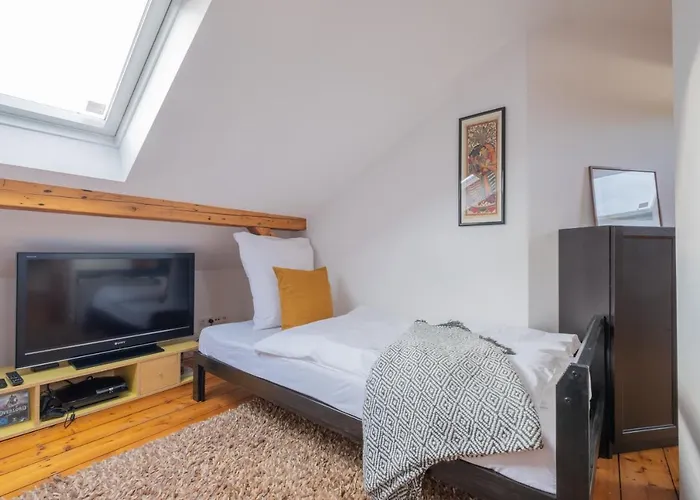 Cruwzo- Grosszuegiges Penthouse Am Arrenberg *