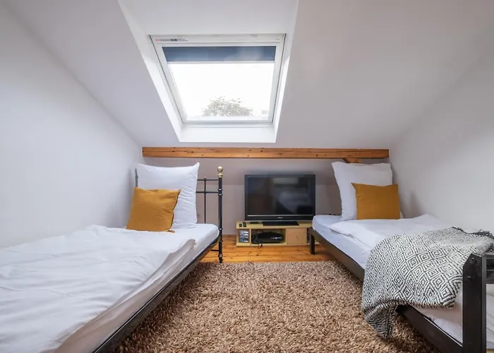 Cruwzo- Grosszuegiges Penthouse Am Arrenberg Wuppertal